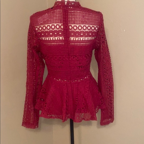 🌻Lovely Crochet lace peplum top in burgundy.🌻 - Picture 5 of 7